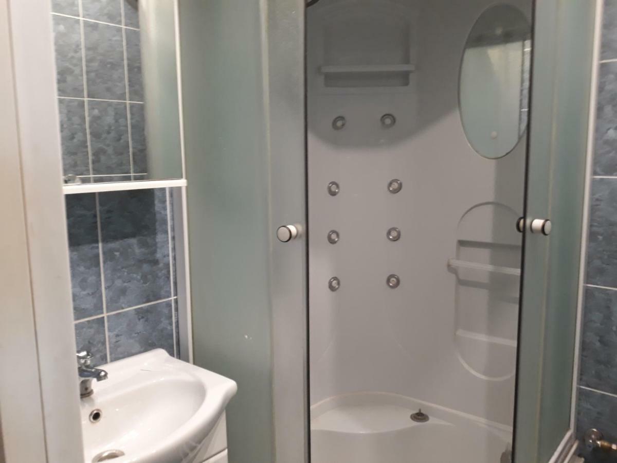 Talsu Iela 24 Apartment เวนต์สปิลส์ ภายนอก รูปภาพ